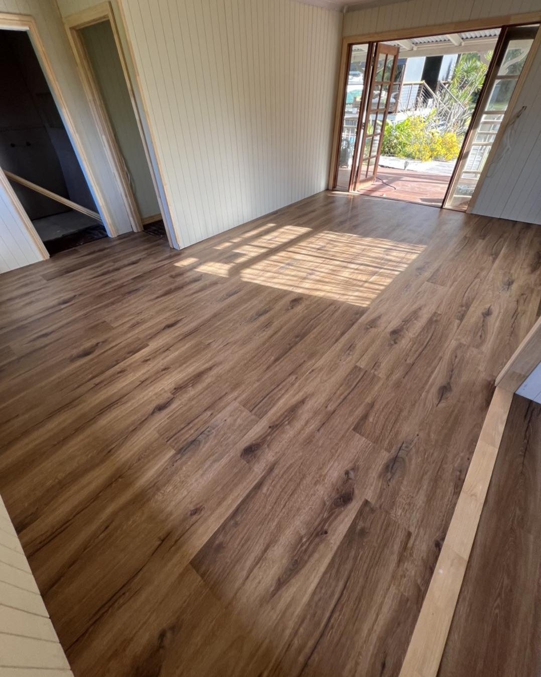 Timber-look plank in open-plan living